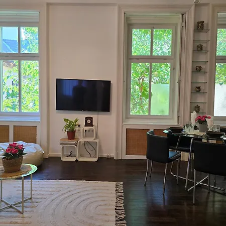 Andrassy Loft Near The Park - Heroes' Square Apartment *